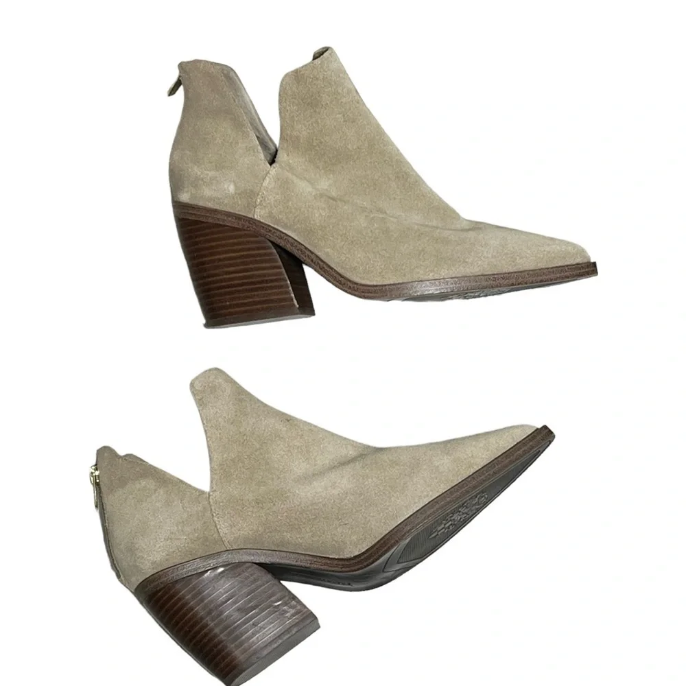 Vince Camuto tan suede ankle booties size 9.5